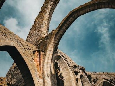 Historiska platser du måste besöka på Gotland